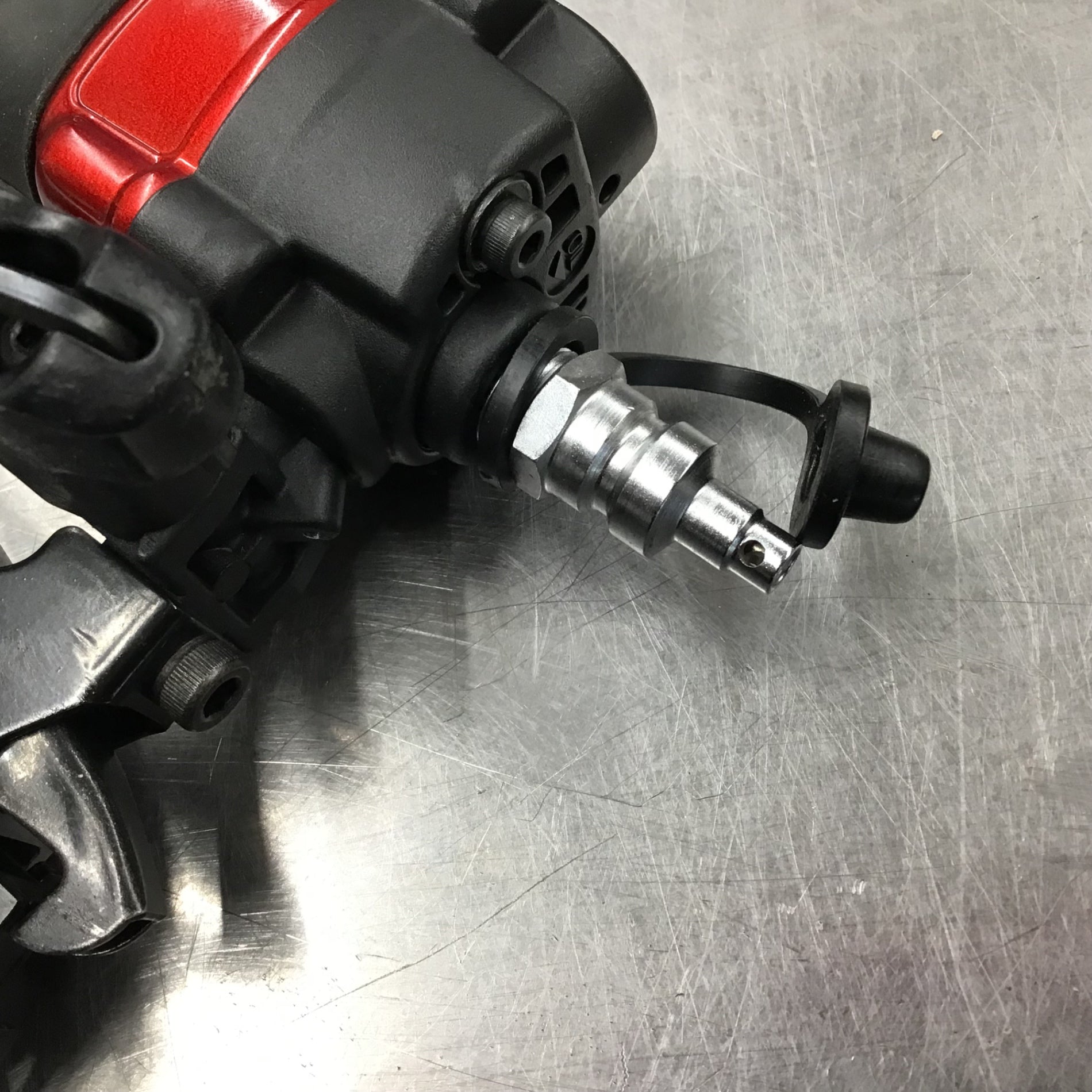 〇マキタ(makita) 高圧エアタッカ エアダスタ付 10mm 赤 AT1025HB