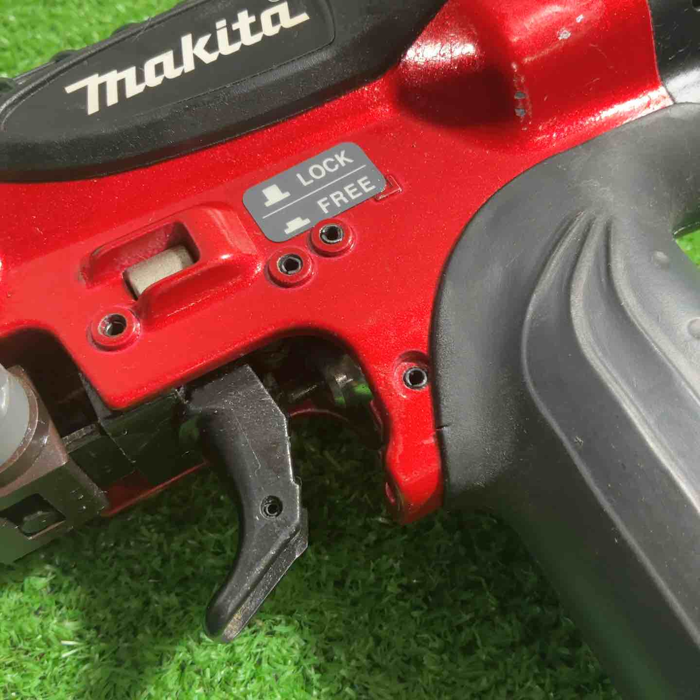 ☆マキタ(makita) 高圧フロアタッカ AT450HA 動作確認済【川口店