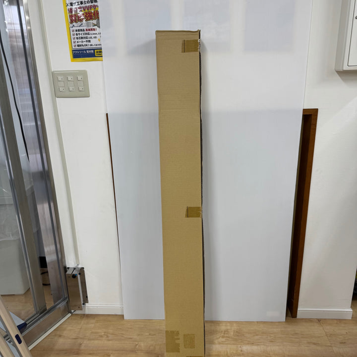 【未使用品】パナソニック(Panasonic) 一体型LED階段灯 NNCF42135LE9 電池内蔵 常時・非常用兼用 ミドルタイプ 幅1420mm×高160mm⑥【電材館越谷店】