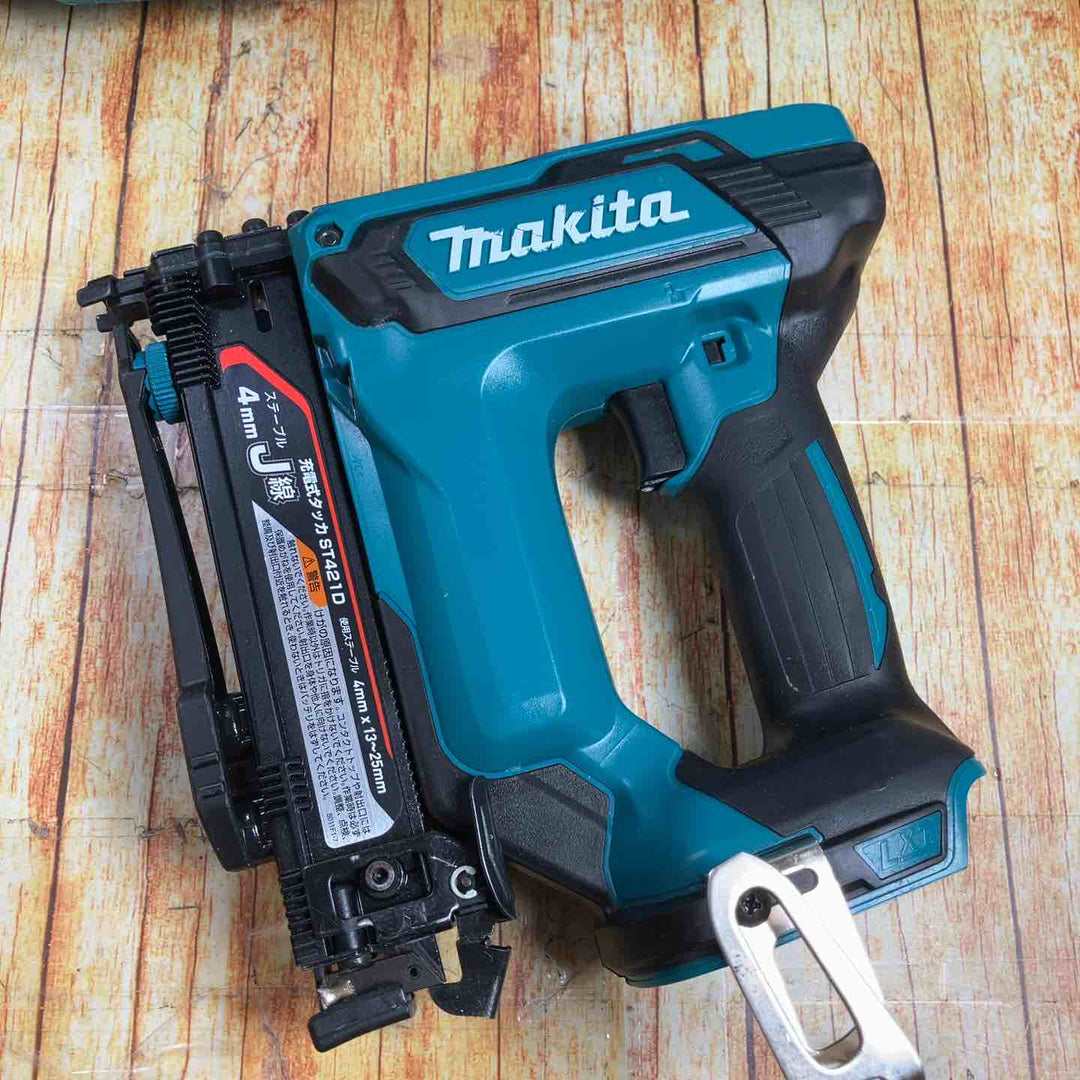 ★マキタ(makita) コードレスタッカー ST421DZK【川崎店】