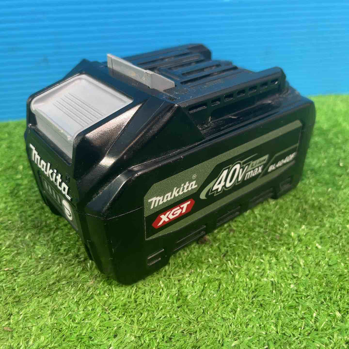 【美品】★マキタ(makita) コードレスコンクリートバイブレータ VR001GZAS 高出力バッテリーBL4040F付【岩槻店】