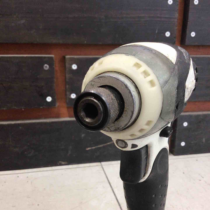 【現状品】 マキタ/makita コードレスインパクトドライバー  TD133DZW 【鴻巣店】