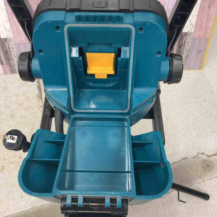 ★マキタ(makita) コードレスLEDスタンドライト ML805【八潮店】