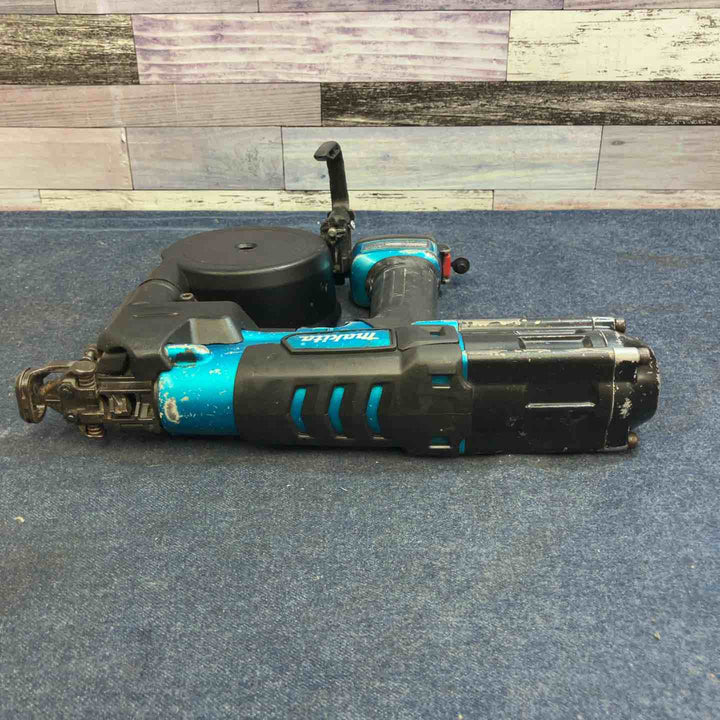 ★マキタ(makita) 高圧エアネジ打ち機 AR411HRM【八潮店】