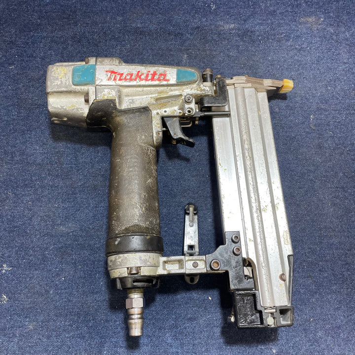 ★マキタ(makita) 常圧フィニッシュネイラ AF502N【八潮店】