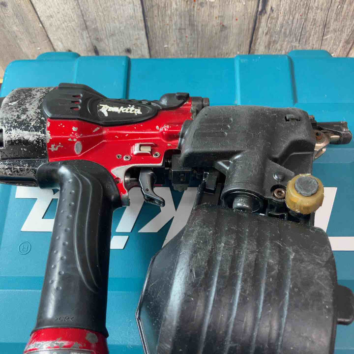 【中古品】 マキタ(makita) 高圧エア釘打ち機 AN630H 【東大和店】