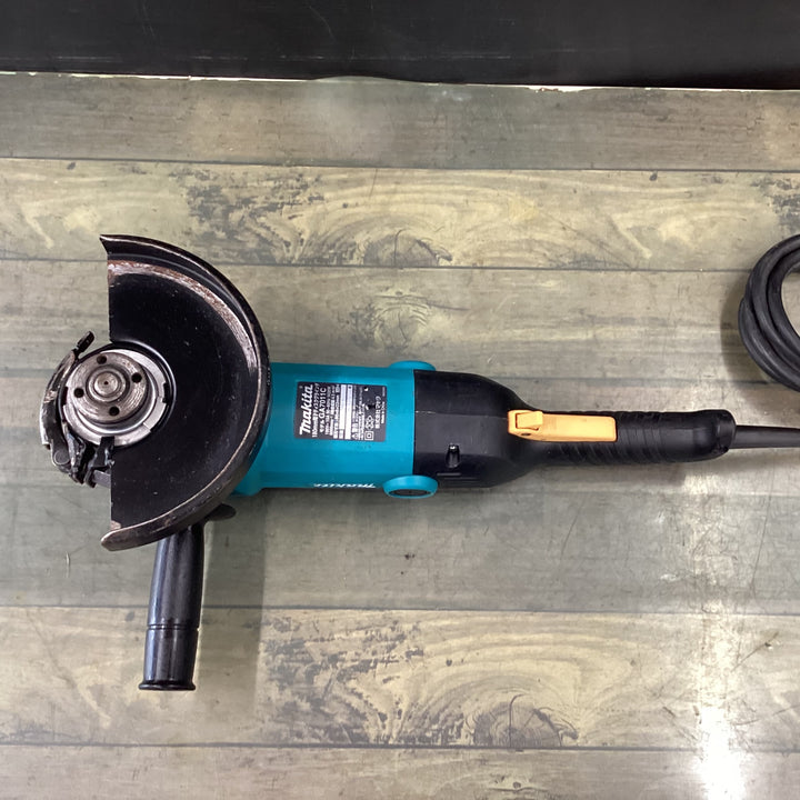 ☆マキタ(makita) 180mm電子ディスクグラインダ GA7011C 【東大和店】