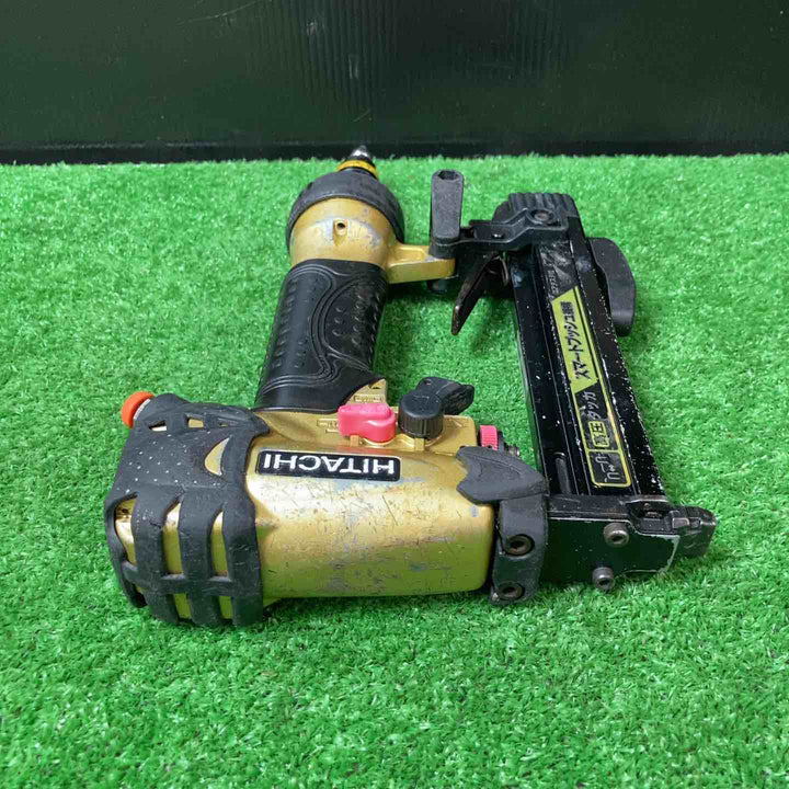 ★ハイコーキ(HIKOKI ※旧:日立工機) 高圧エアタッカ N2504HMB【岩槻店】