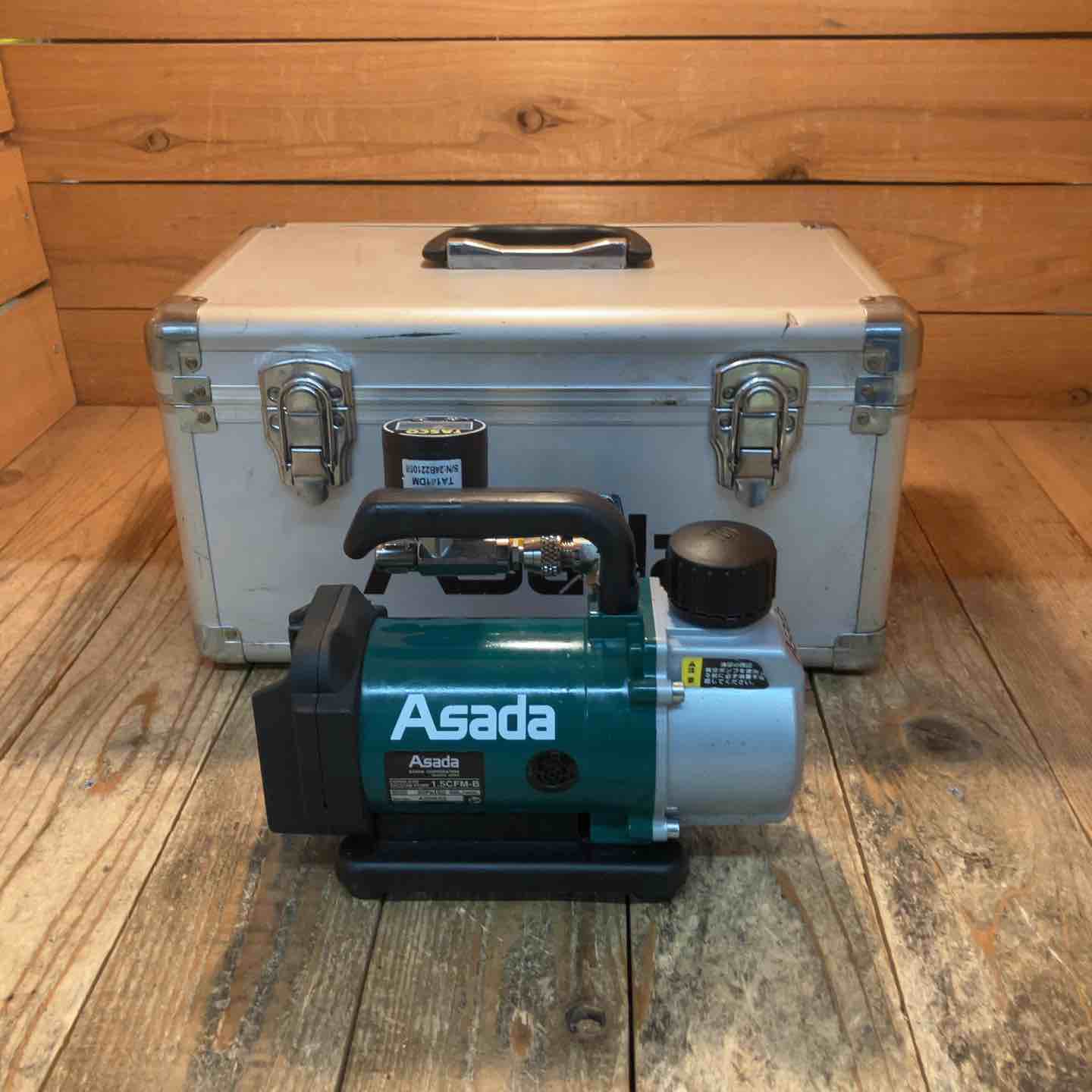 アサダ真空ポンプ　1.5CFM-B タスコゲージ　TA141DM付き Amazon.co.jp: アサダ 充電式真空ポンプ1．5CFM−BL（バッテリ