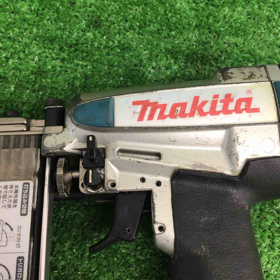 【現状品】 マキタ/makita 常圧フィニッシュネイラ AF502N 【鴻巣店】