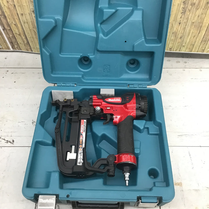 【中古品】 マキタ/makita 高圧フロアタッカ AT450H 【鴻巣店】