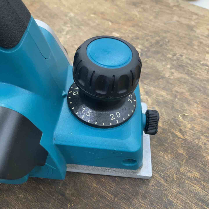 ☆マキタ(makita) 電気カンナ KP0800A【柏店】