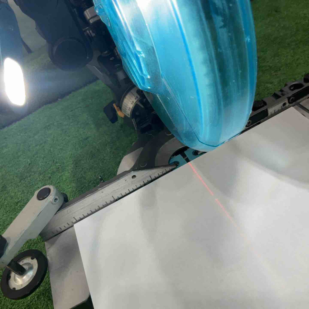★マキタ(makita) コードレススライドマルノコ LS001GZ 40V 動作確認済【川口店】