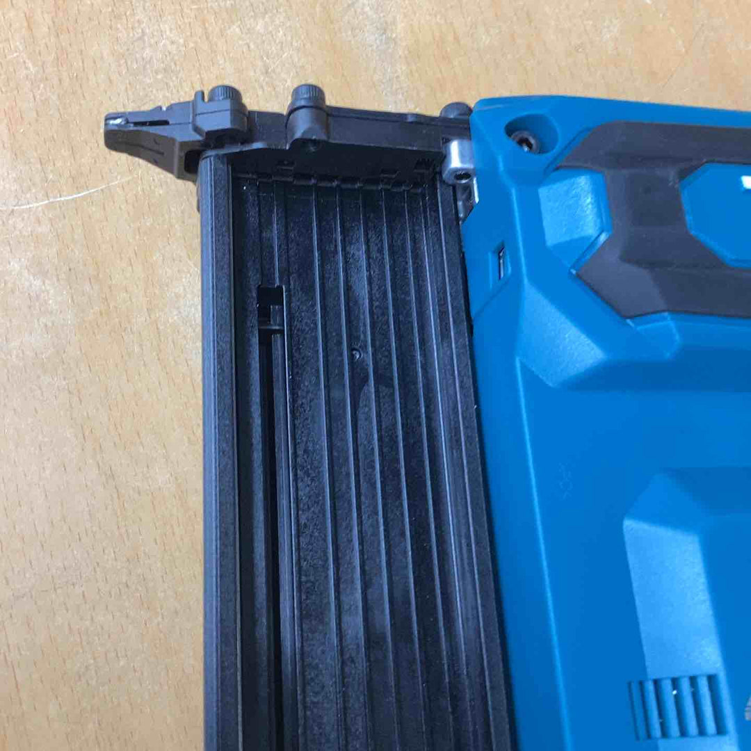 ★マキタ(makita) コードレスフィニッシュネイラ FN001GZK【越谷店】
