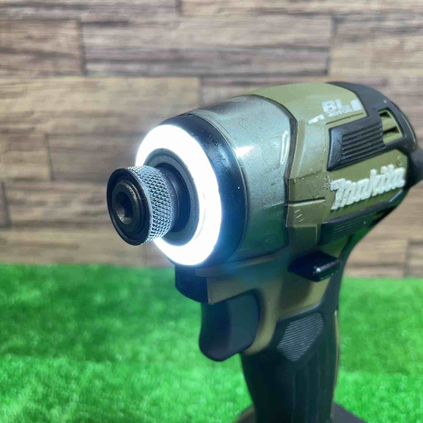 マキタ(makita) コードレスインパクトドライバー TD173DZO 6.0Ahバッテリー、ケース付【桶川店】 マキタ(makita) コードレスインパクトドライバー TD173DZO 6.0Ah