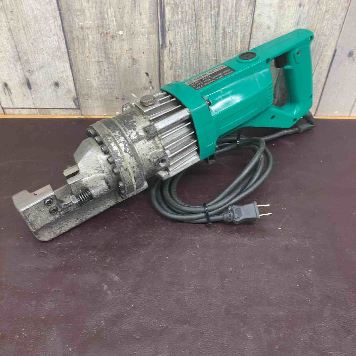【中古品】 メーカー不明 鉄筋カッター RC-16 【東大和店】 中古品】 メーカー不明 鉄筋カッター RC-16 【東大和店】 – アクト