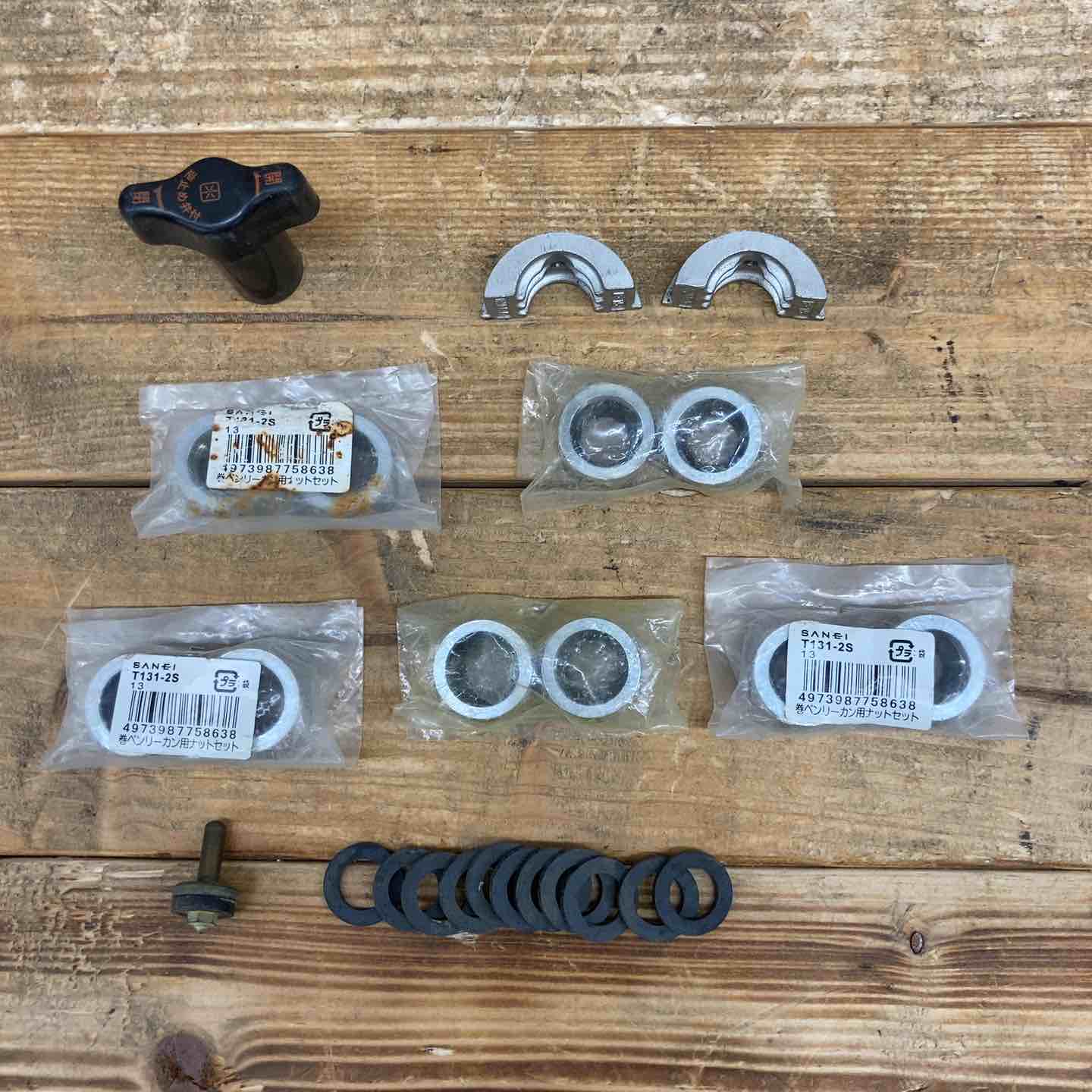 Hichan様の専用出品 パイプボルトセット 1/4×34×64mm 10本 | ねじ・くぎ・針金・建築