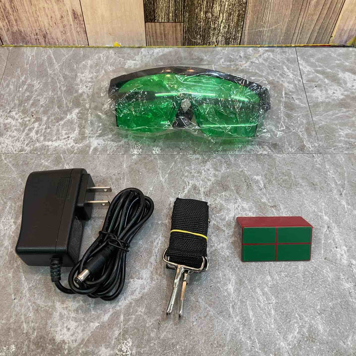 ◇山真製鋸(YAMASHIN) グリーンレーザー墨出し器 【本体のみ】 GLZ-3 縦・横【八潮店】