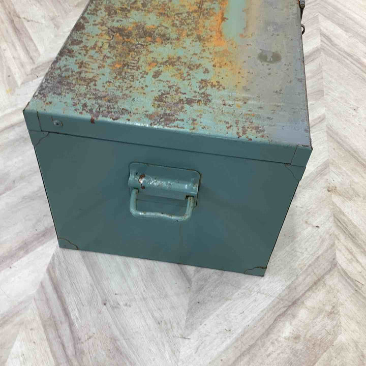 トラスコ ツールボックス 工具箱 F-700 中型車載用工具箱 中皿付 W700×D350×H285 TOOL BOX 配管/収納/荷台/TRUSCO【越谷店】