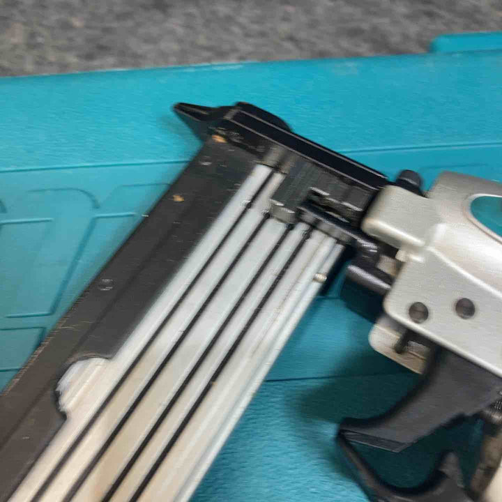 マキタ(makita) 常圧ピンネイラ AF351【桶川店】