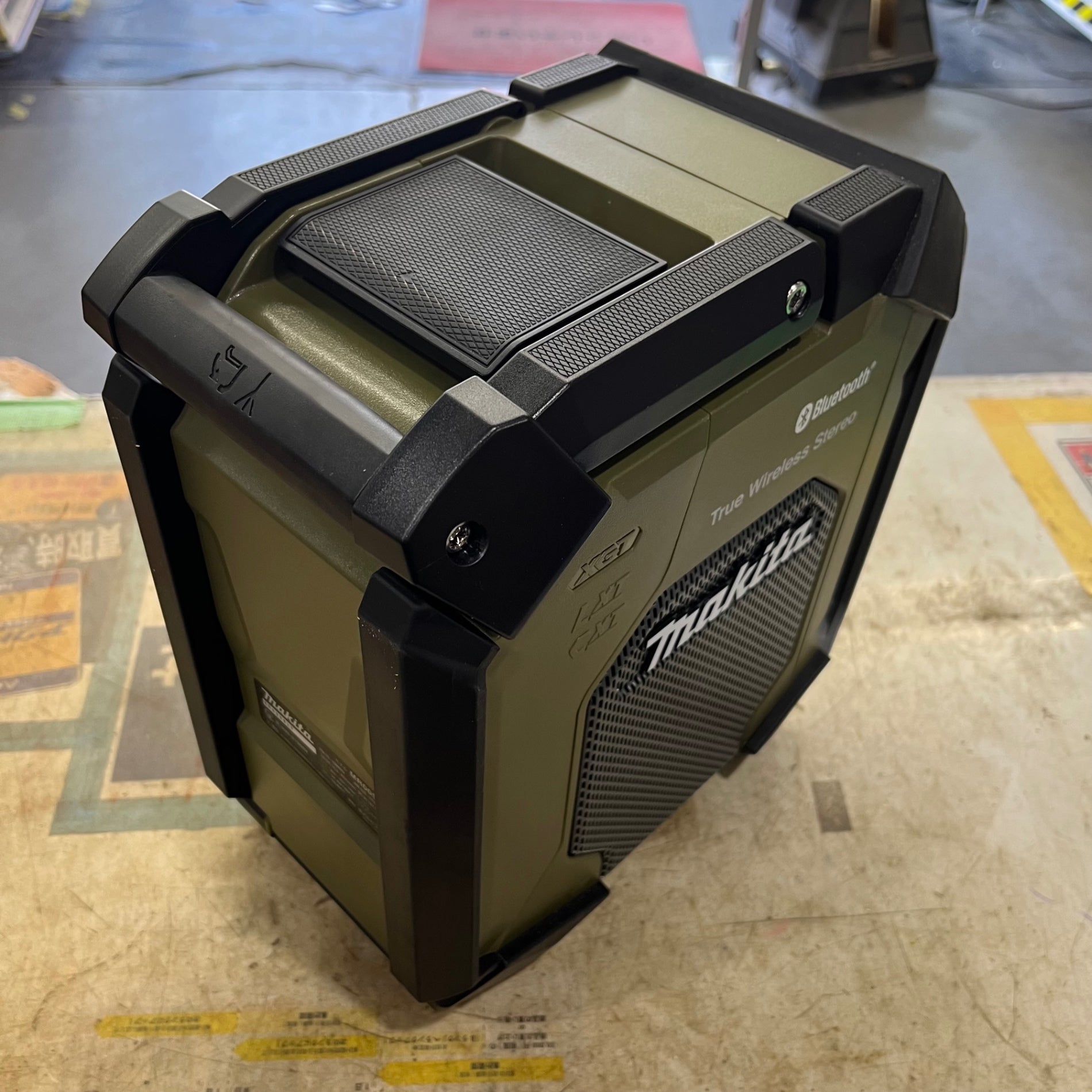 ☆マキタ(makita) コードレスラジオ MR005GZO【川口店】 – アクト