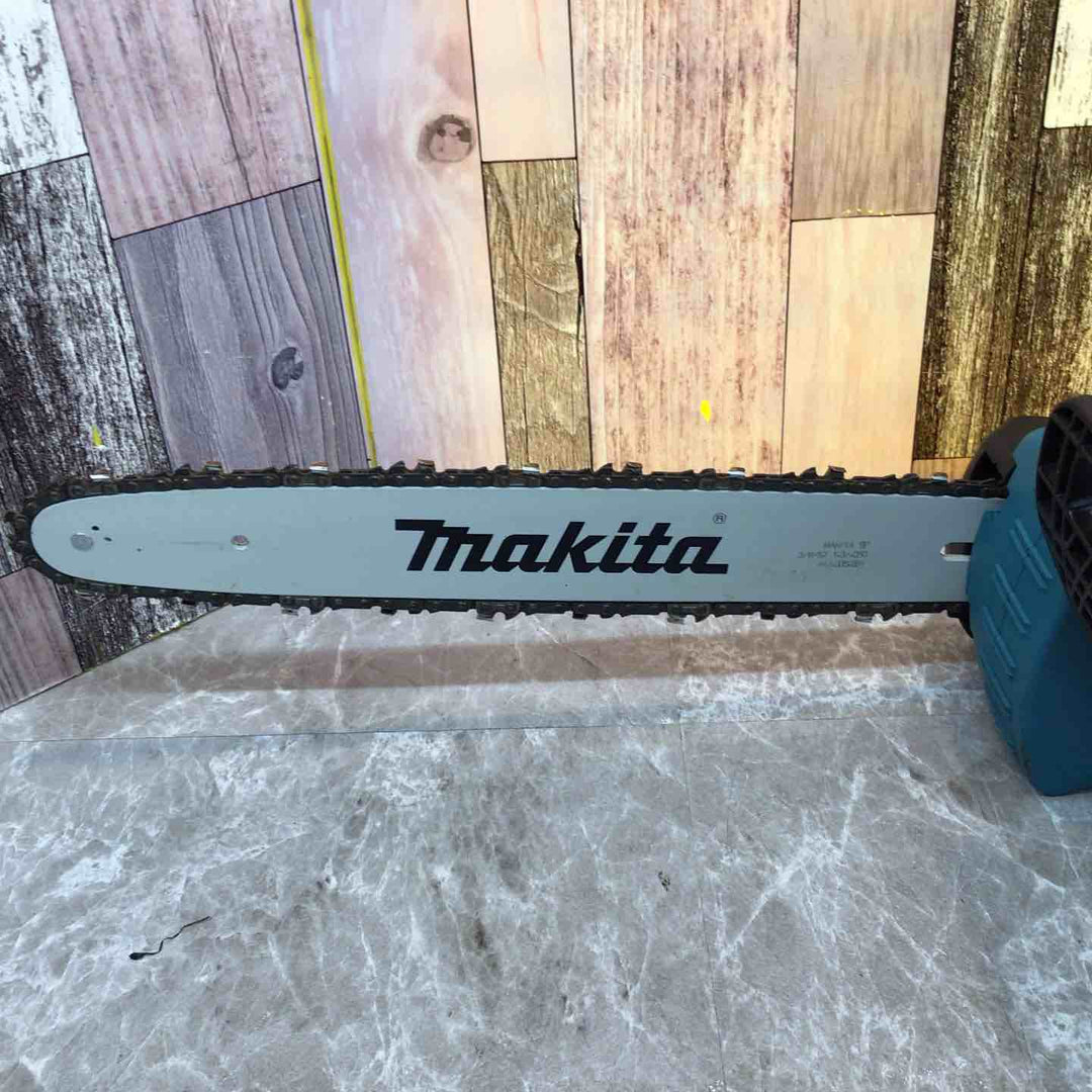 ◇マキタ(makita)  コードレスチェーンソー MUC350DWB(2.2Ah)【八潮店】