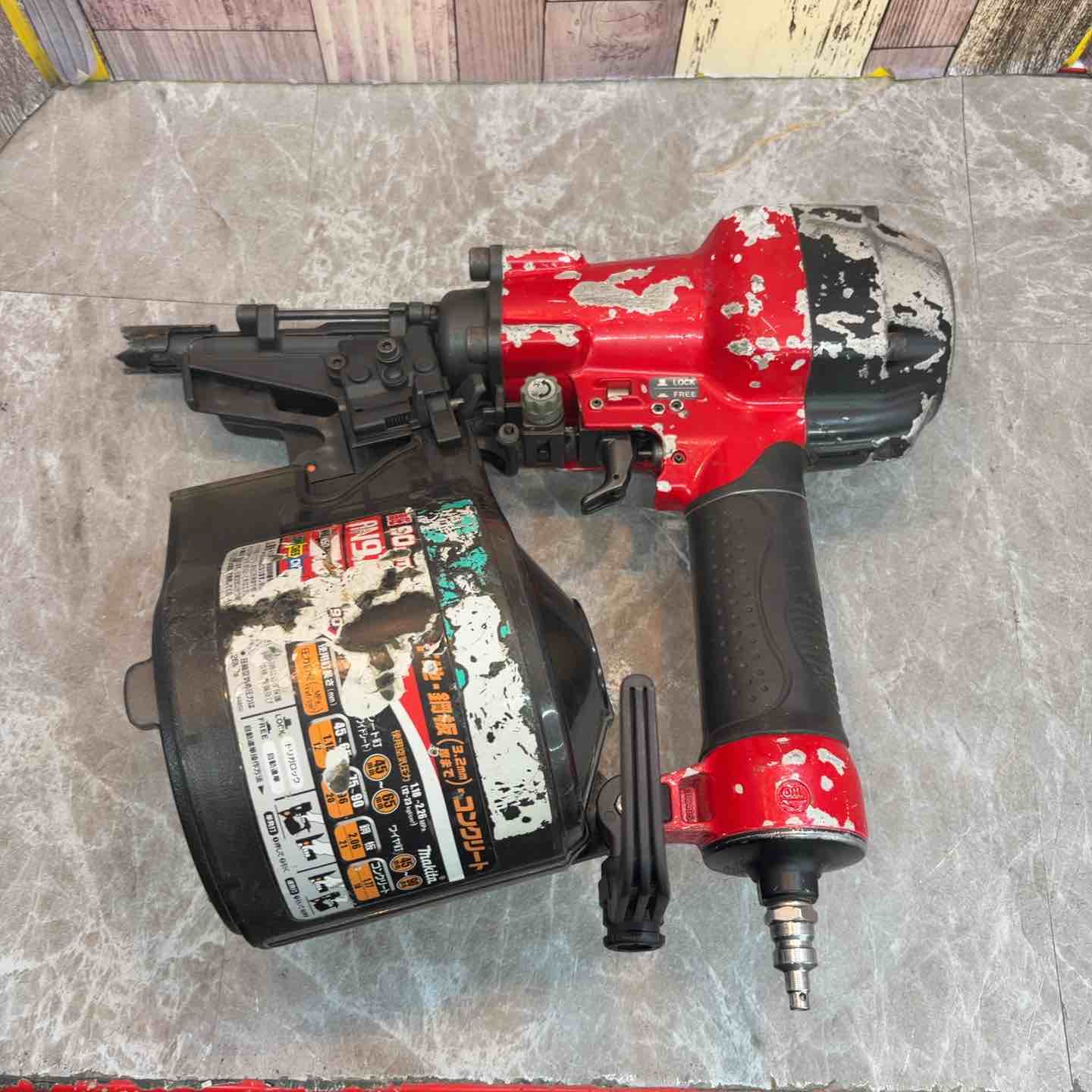 ☆マキタ(makita) 高圧エア釘打ち機 AN911H【八潮店】 – アクトツール