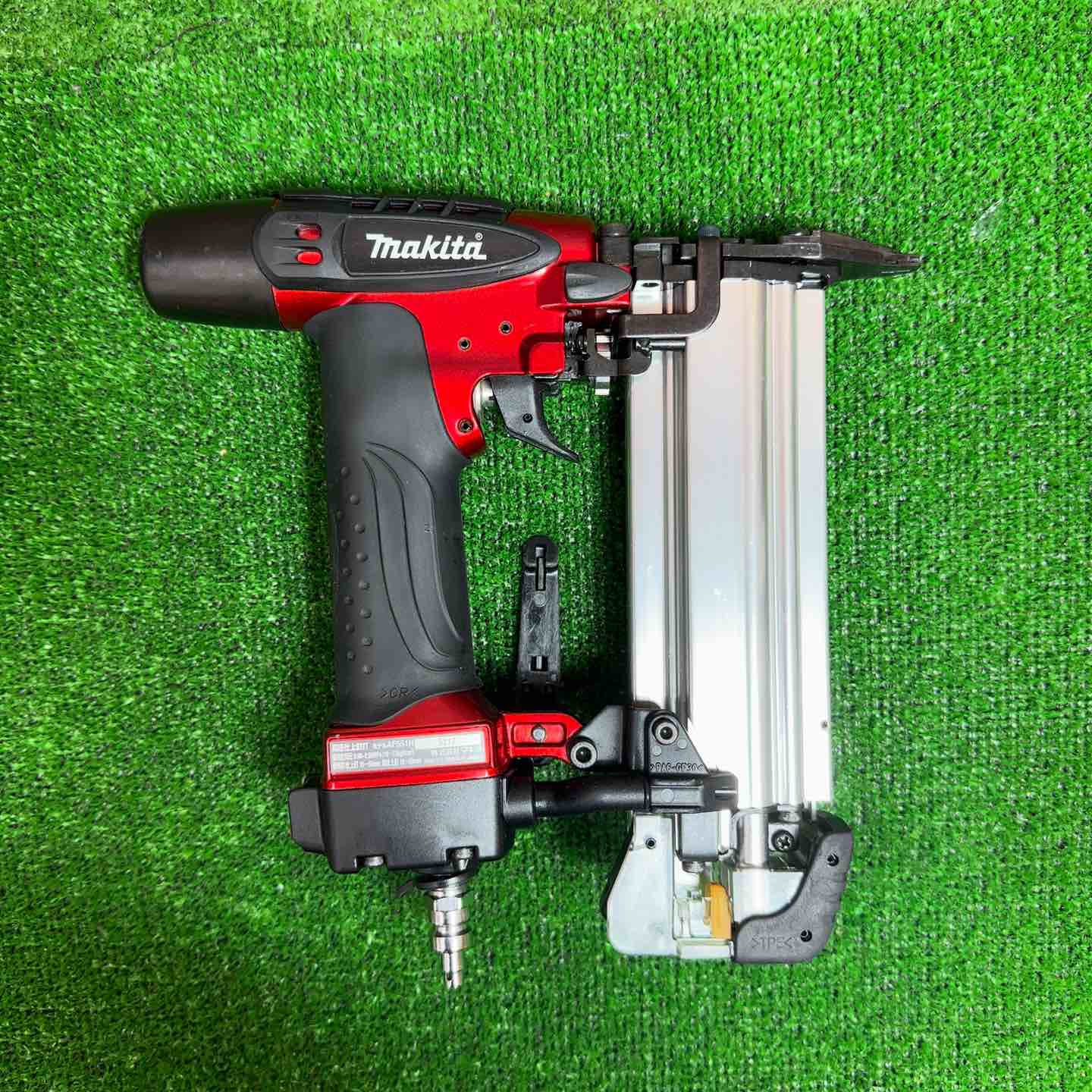 マキタ(makita) 高圧フィニッシュネイラ AF551H【桶川店】 マキタ(makita) 高圧フィニッシュネイラ AF551H【桶川店】 – アクト