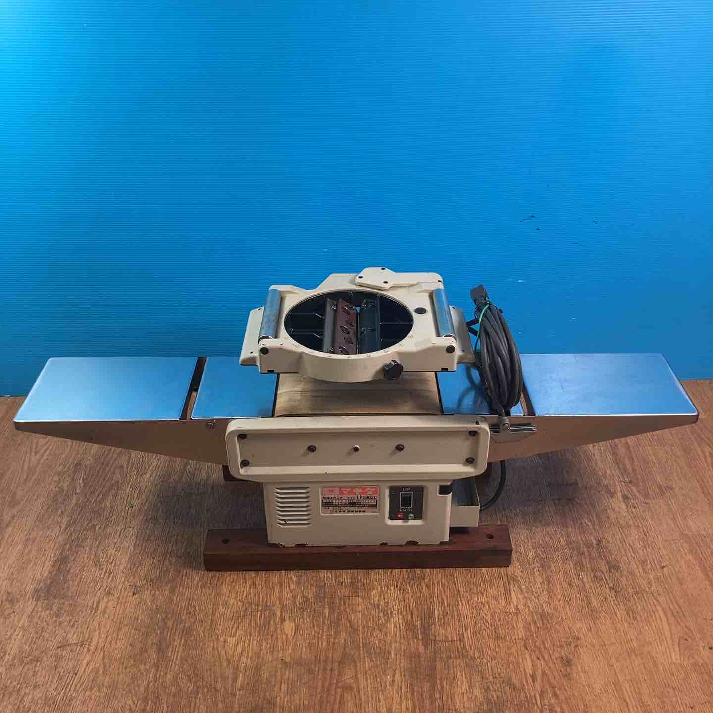 店頭受取り限定】☆マキタ(makita) 超仕上カンナ LP1802C【岩槻店