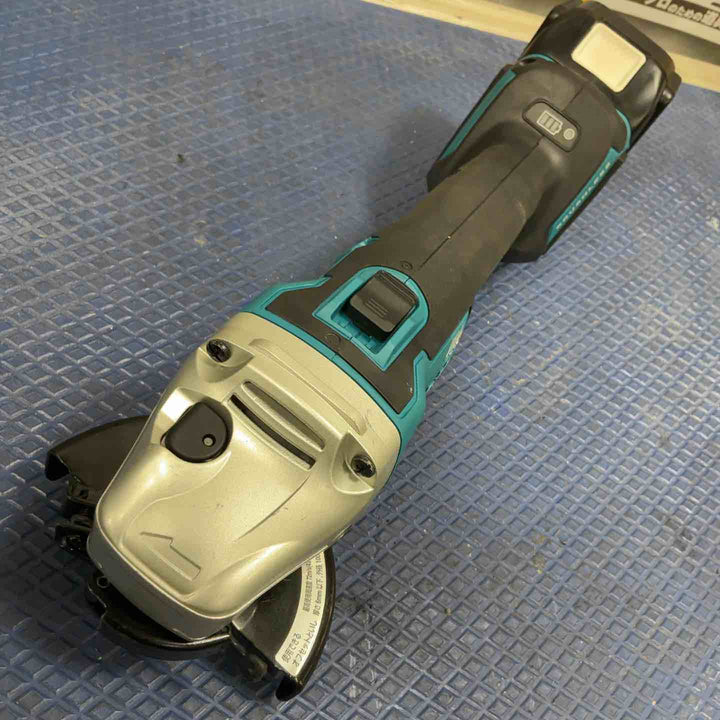 ★マキタ(makita) 100mmコードレスディスクグラインダ GA404DRGXN【草加店】