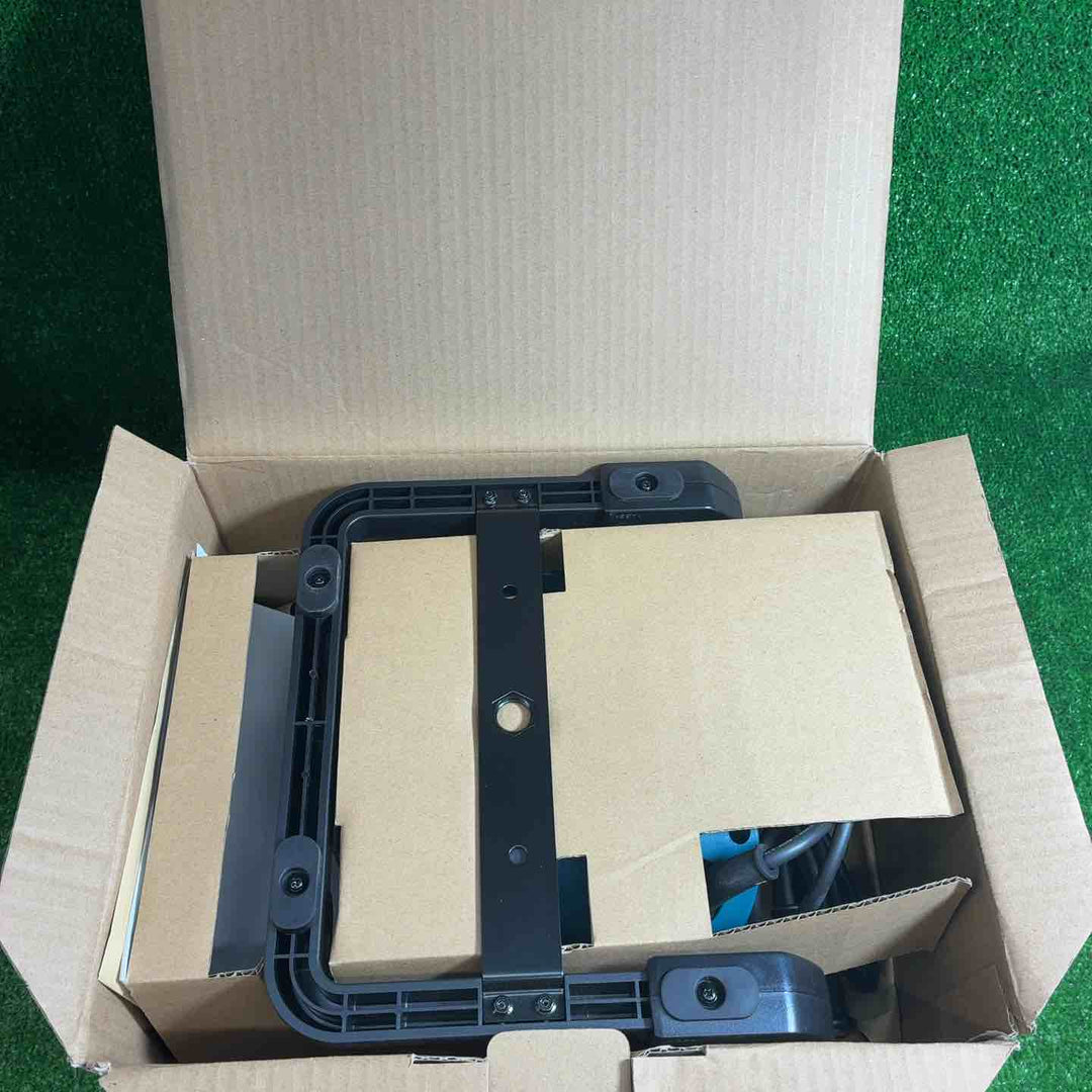 【未使用品】 マキタ (makita) コードレスLEDスタンドライト ML805 【藤沢店】