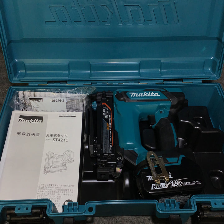 【美品】マキタ(makita) コードレスタッカー ST421DZK ※バッテリ1個付き！※【桶川店】