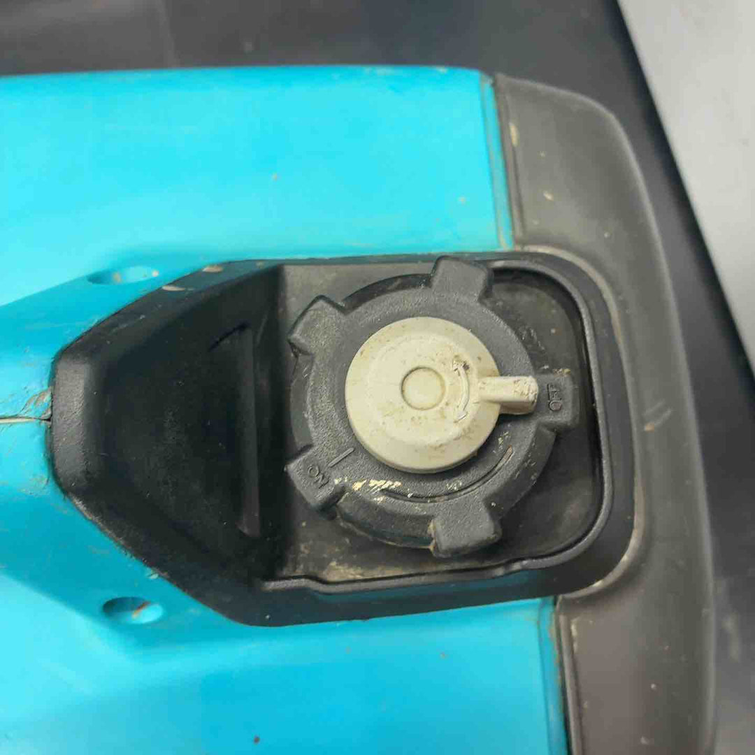 【中古品】 北越工業 (エアーマン/AIRMAN) インバーター発電機 HP1600SV 【藤沢店】