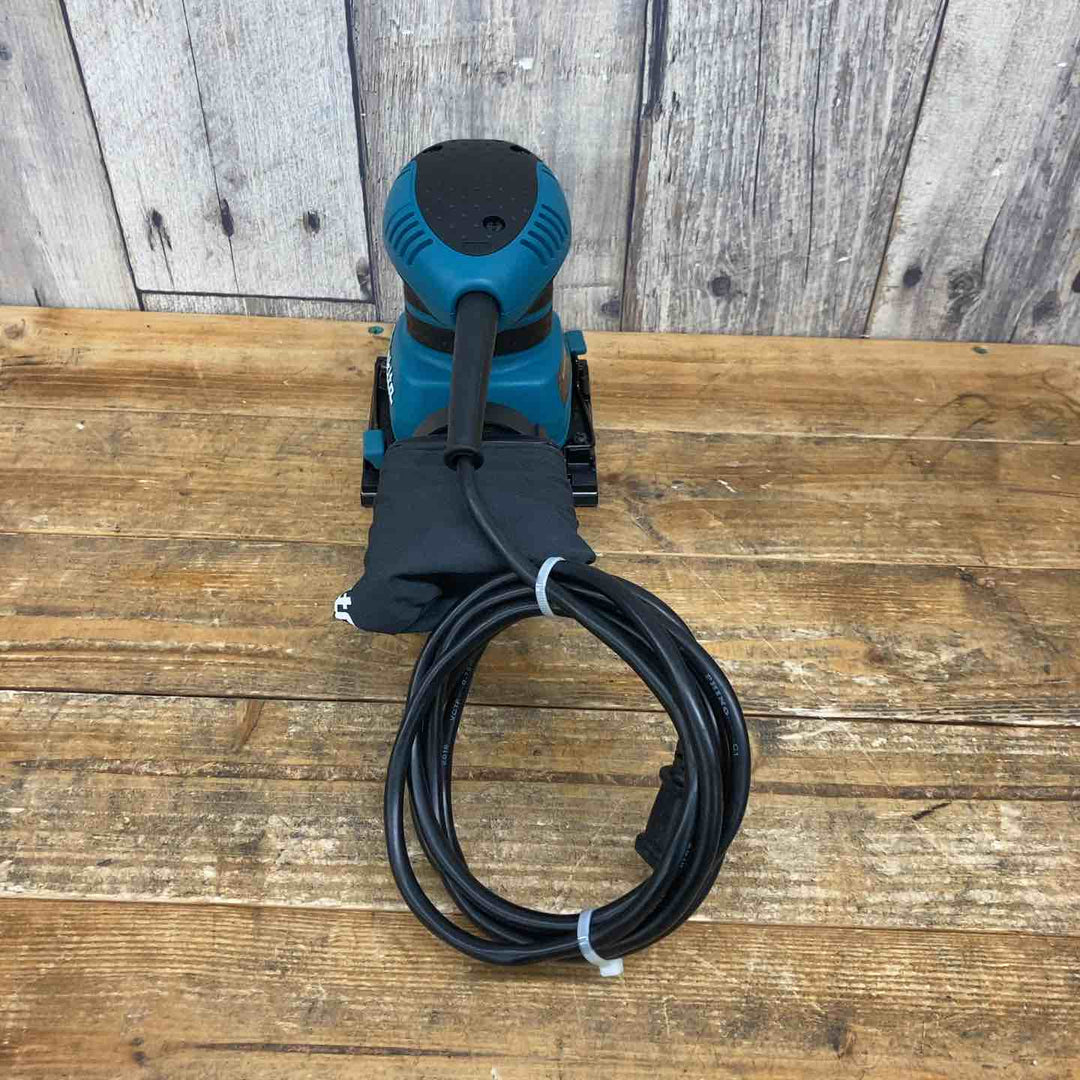 【中古品】 マキタ(makita) 防じんミニサンダ BO4555 100V 【東大和店】
