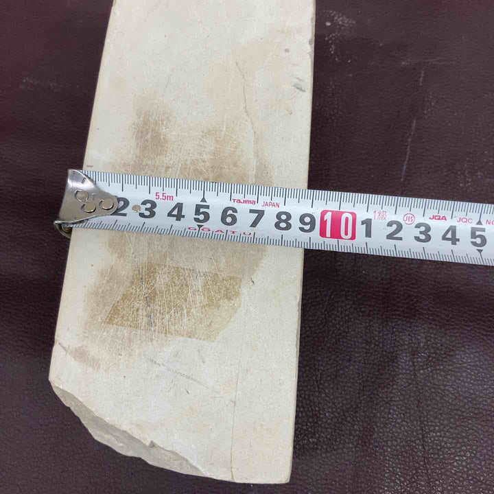 【超希少】 【中古美品】 【群馬沼田】 天然砥石 重量約2.2Kg 長さ約195ｘ幅約85ｘ高さ約60 大工 研ぎ 刃物 鑿 鉋 【東大和店】