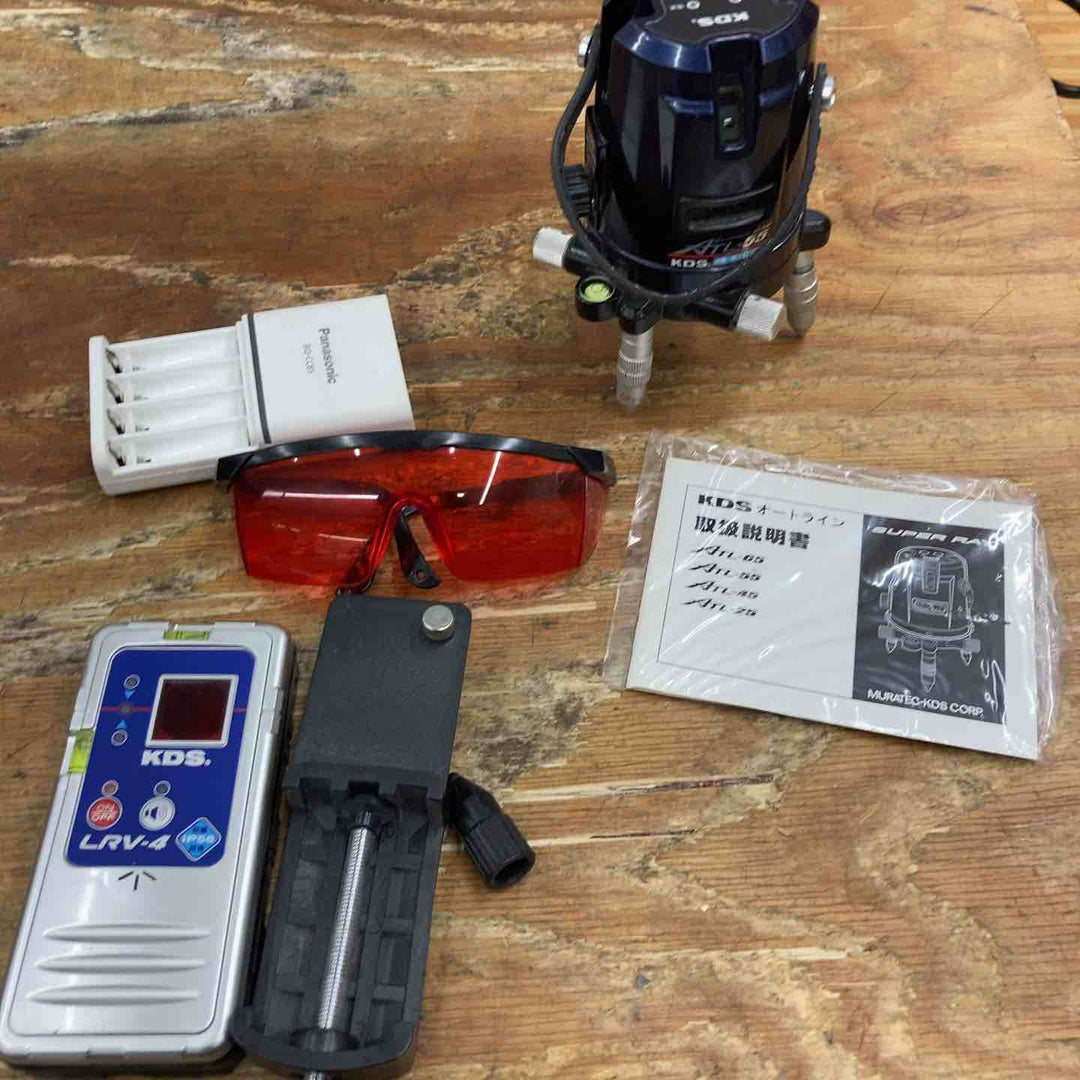 ◇KDS 垂直/水平ラインレーザー墨出し器 ATL-55【柏店】