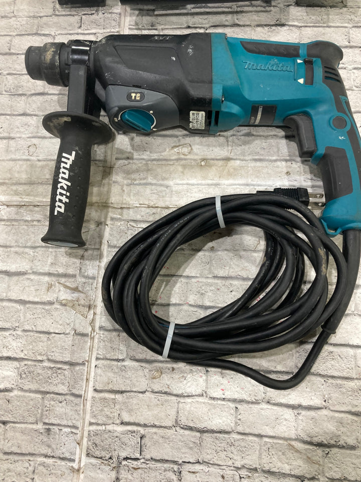 ★マキタ(makita) ハンマドリル HR2611F　穴あけ能力：コンクリートブロック26mm、鉄工13mm、木工32mm【川口店】