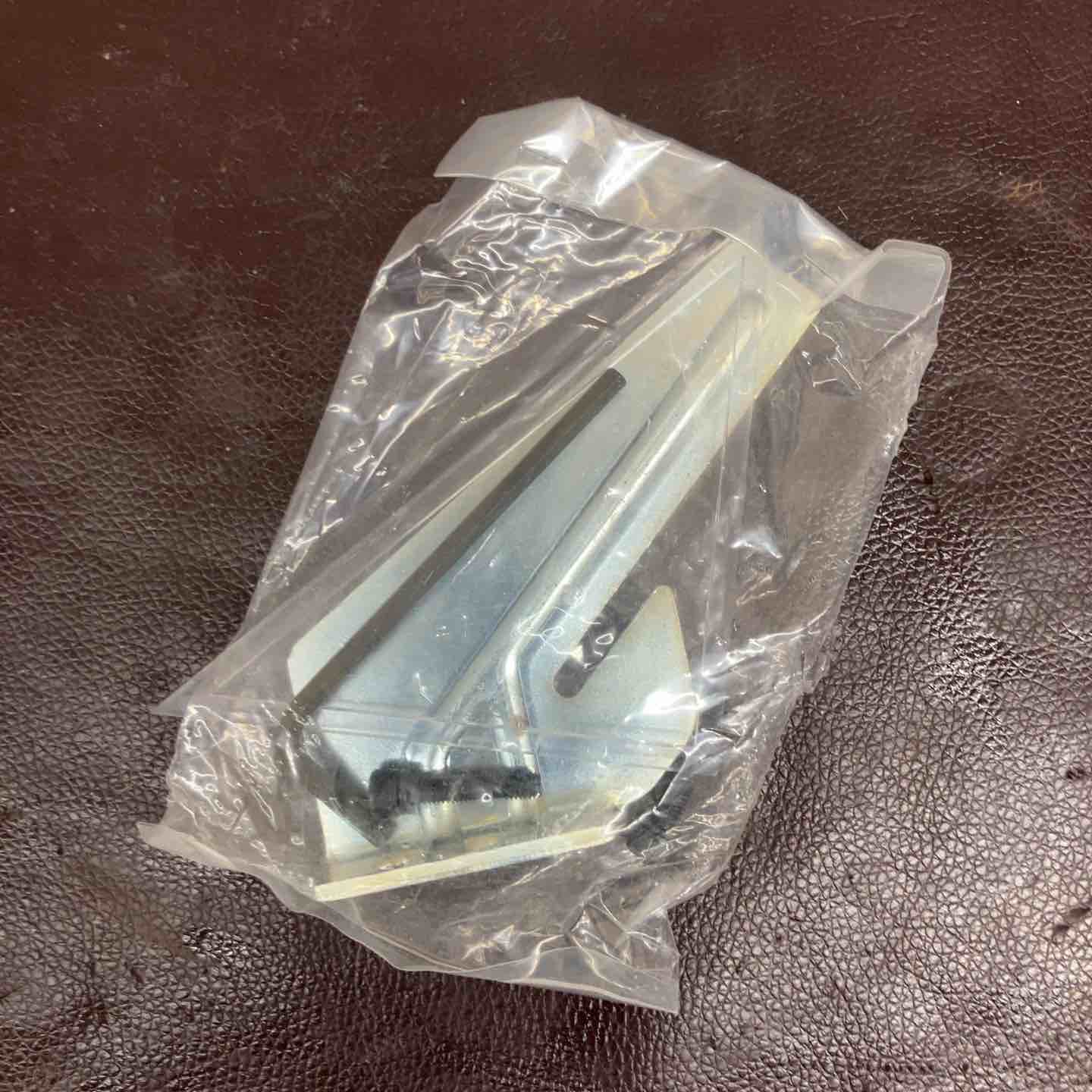 【中古品】マキタ(makita) バンドソー 2106【東大和店】 中古品】マキタ(makita) バンドソー 2106【東大和店】 – アクトツール