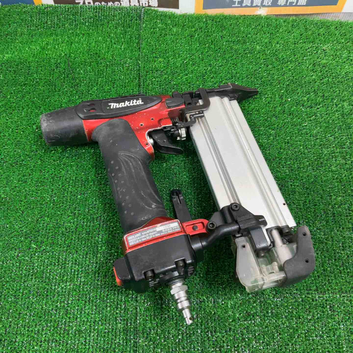 ★マキタ(makita) 高圧フィニッシュネイラ AF551H【草加店】