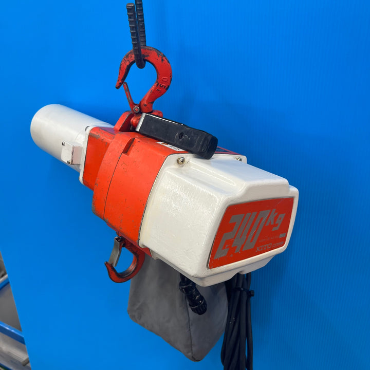 ◇キトー(KITO) 電気チェーンブロック ED2B 240㎏ 揚程15m【岩槻店】