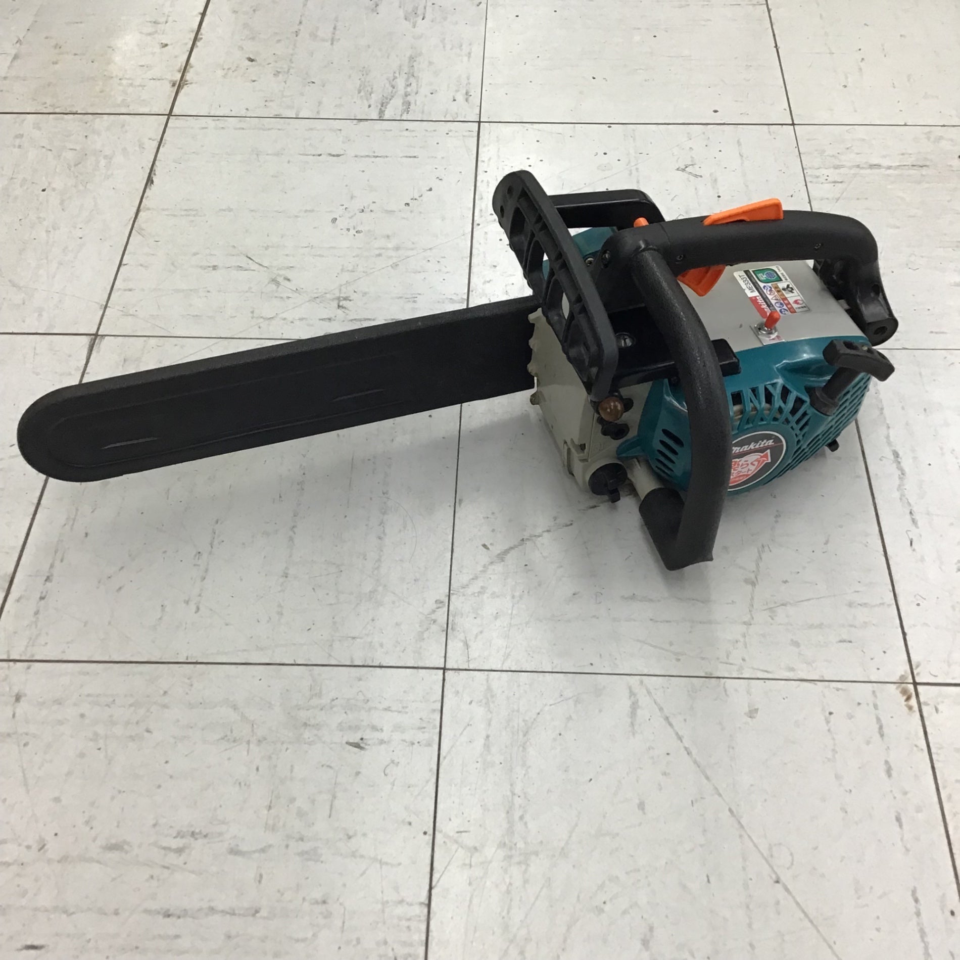 【中古品】 マキタ/makita エンジンチェンソー・ME333T 【鴻巣店】