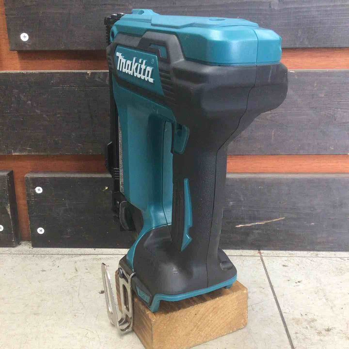 【中古品】 マキタ/makita コードレスタッカー ST421DZ 【鴻巣店】