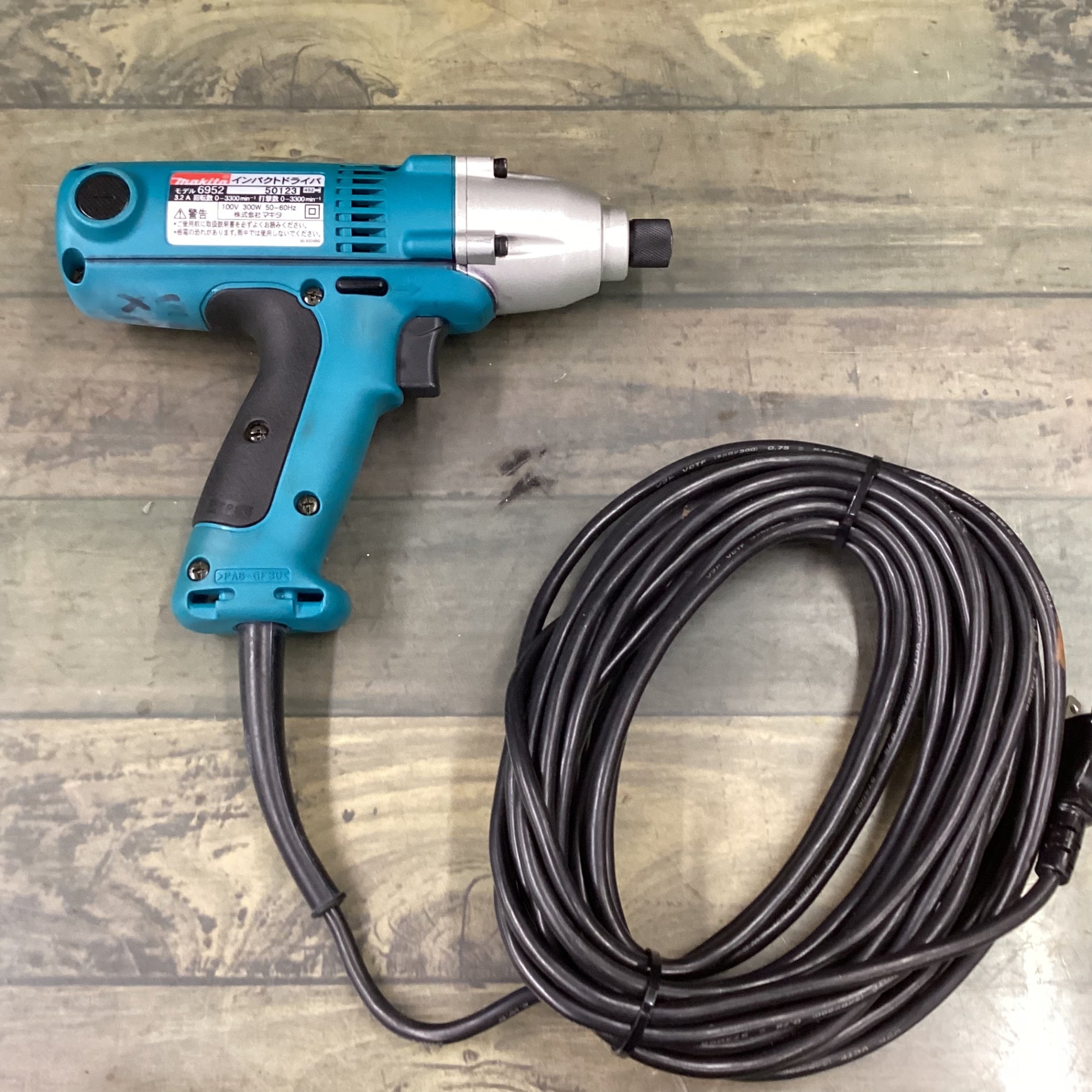 マキタ(makita) インパクトドライバ 6952 【東大和店】 – アクトツール
