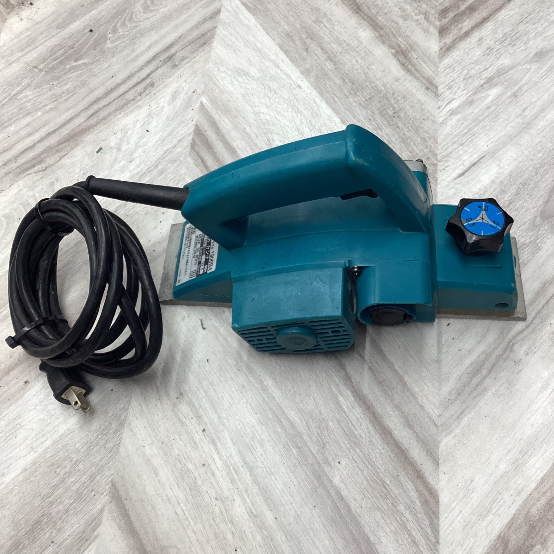 ☆マキタ(makita) 電気カンナ 1900BA【越谷店】 – アクトツール