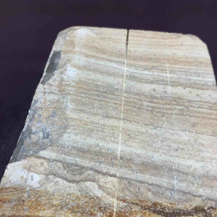 【超希少】 【中古美品】 天然砥石 産地不明 長さ220mmｘ幅110mmｘ高さ70mm 重量約4kg 番手細かめ 三河白名倉？ 沼田？ 【東大和店】
