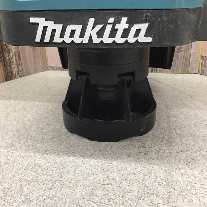 ★マキタ(makita) コードレス集じん機 乾湿両用 VC862DZ【八潮店】