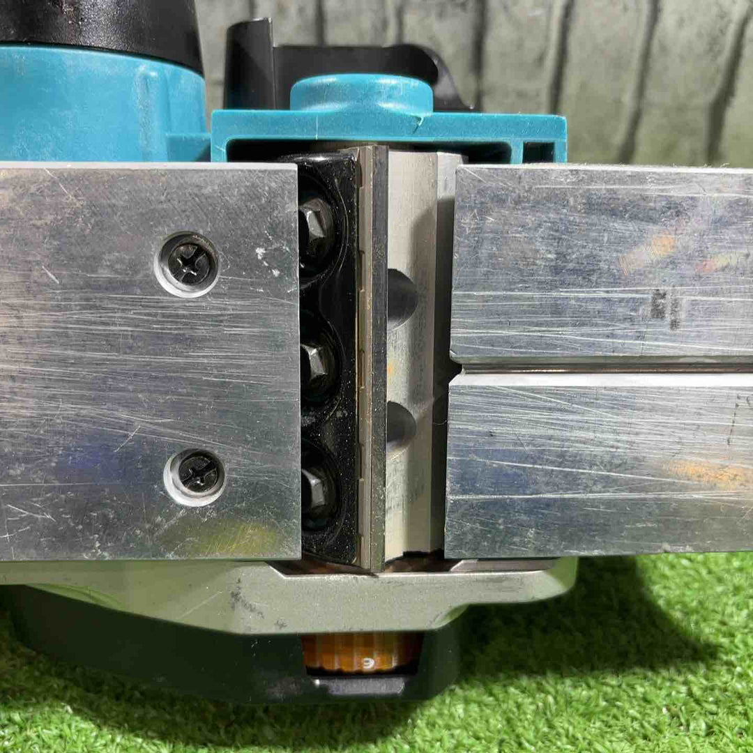 ◇マキタ(makita) 14.4Vコードレスカンナ KP140DZ【川口店】