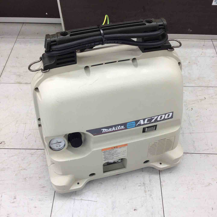 【中古品】 マキタ/makita エアコンプレッサー・AC700 【鴻巣店】