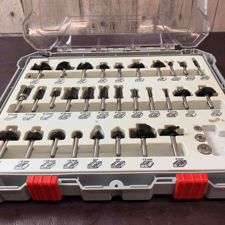 【中古品】ボッシュ(BOSCH) ルーター・トリマービットセット(30種・30本入)【東大和店】
