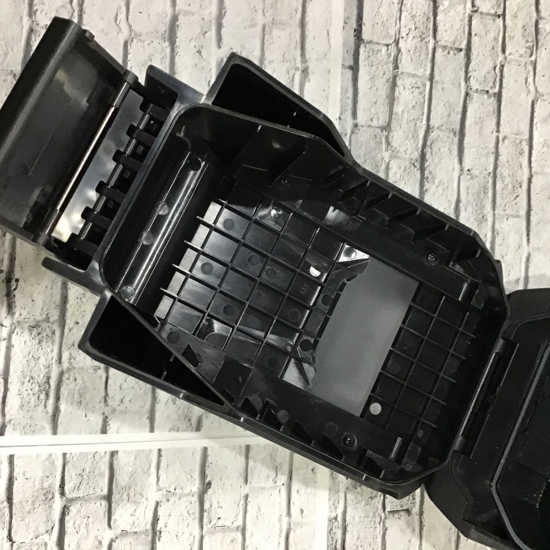 ★マキタ(makita) コードレスラジオ MR005GZB【川口店】